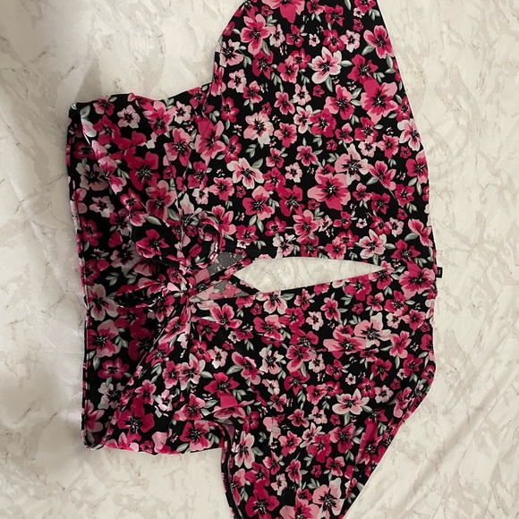 H&M Pink Floral Top - Picture 2 of 2